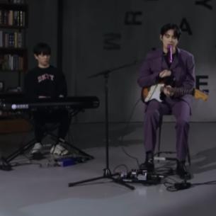 a bird (Live ver.) 앨범커버